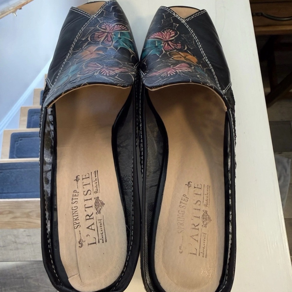 L’Artiste Colorful Floral Leather Mules - Picture 5 of 10